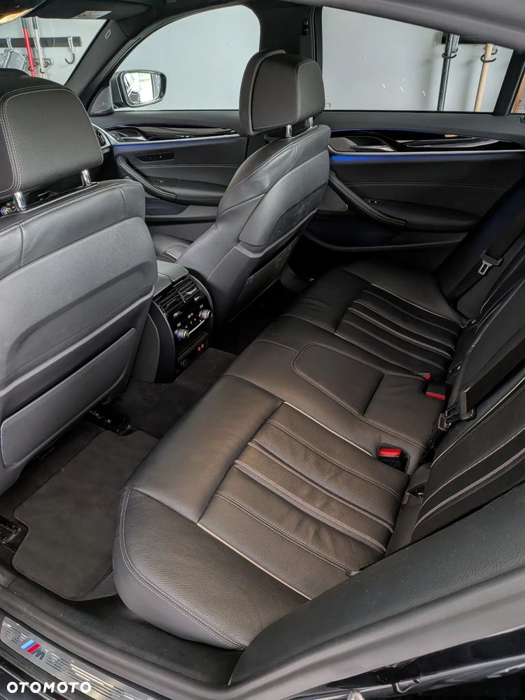 BMW Seria 5 M550i xDrive sport - 5