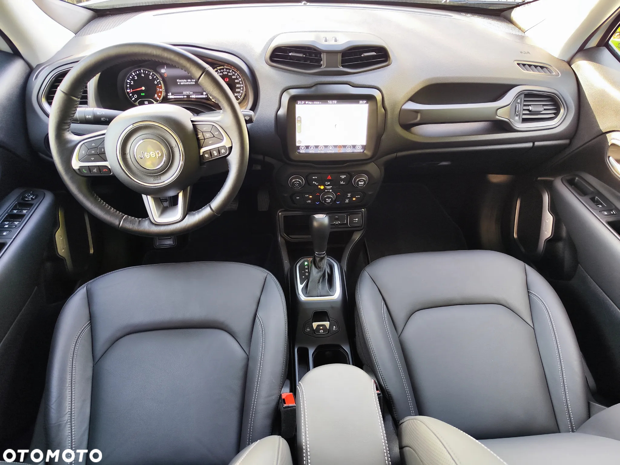 Jeep Renegade 1.5 T4 mHEV Longitude FWD S&S DCT - 12