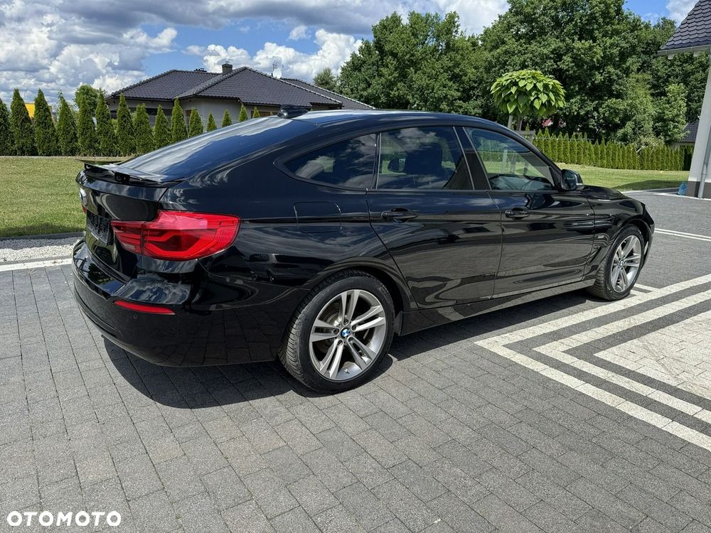 BMW 3GT 318d M Sport - 12
