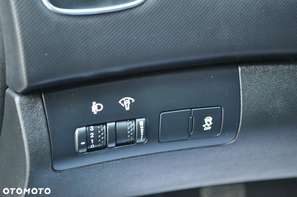 Kia Ceed - 24