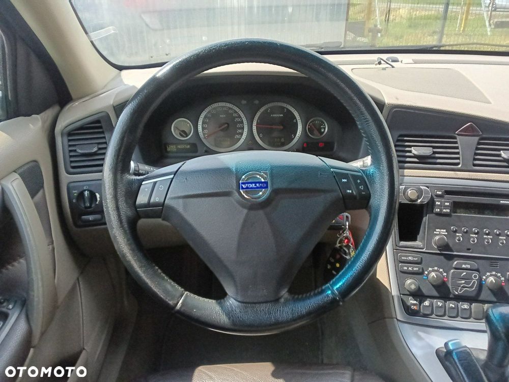 Volvo XC 70 - 22