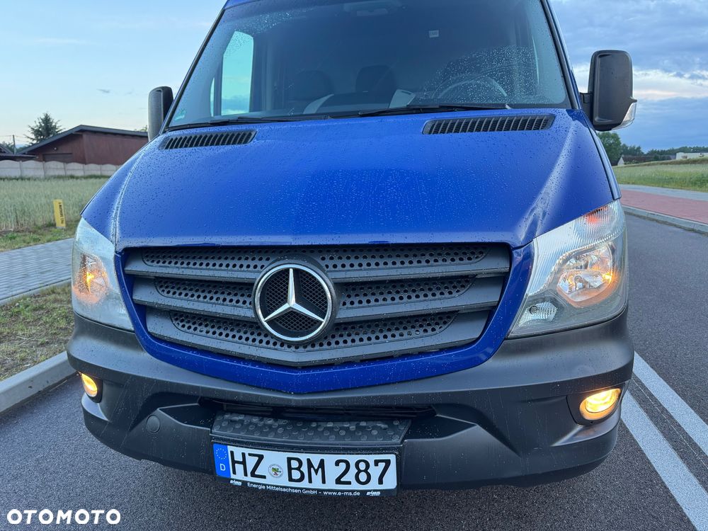 Mercedes-Benz Sprinter - 9