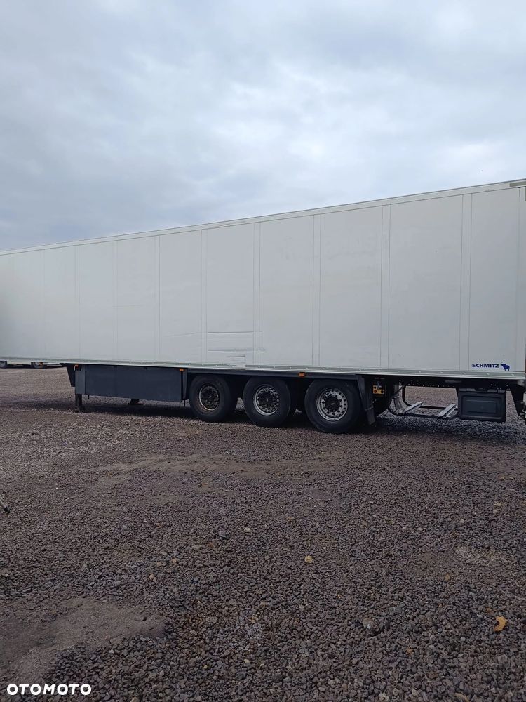 Schmitz Cargobull SCB - 3