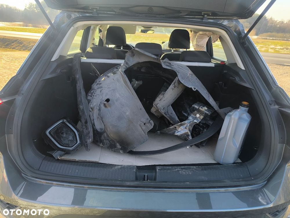 Volkswagen T-Roc 1.5 TSI OPF DSG Move - 17