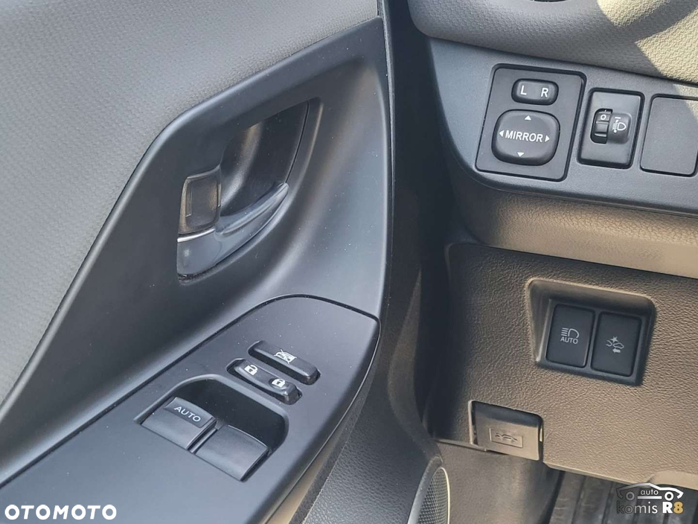 Toyota Yaris - 19