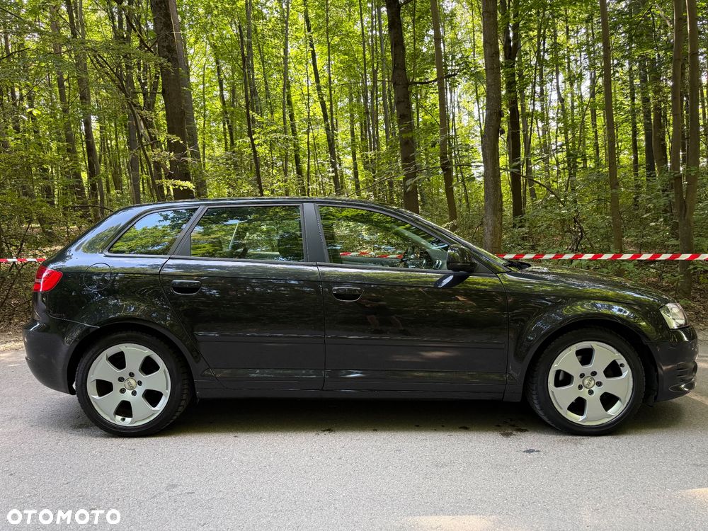 Audi A3 Sportback 2.0 TDI DPF Attraction - 7