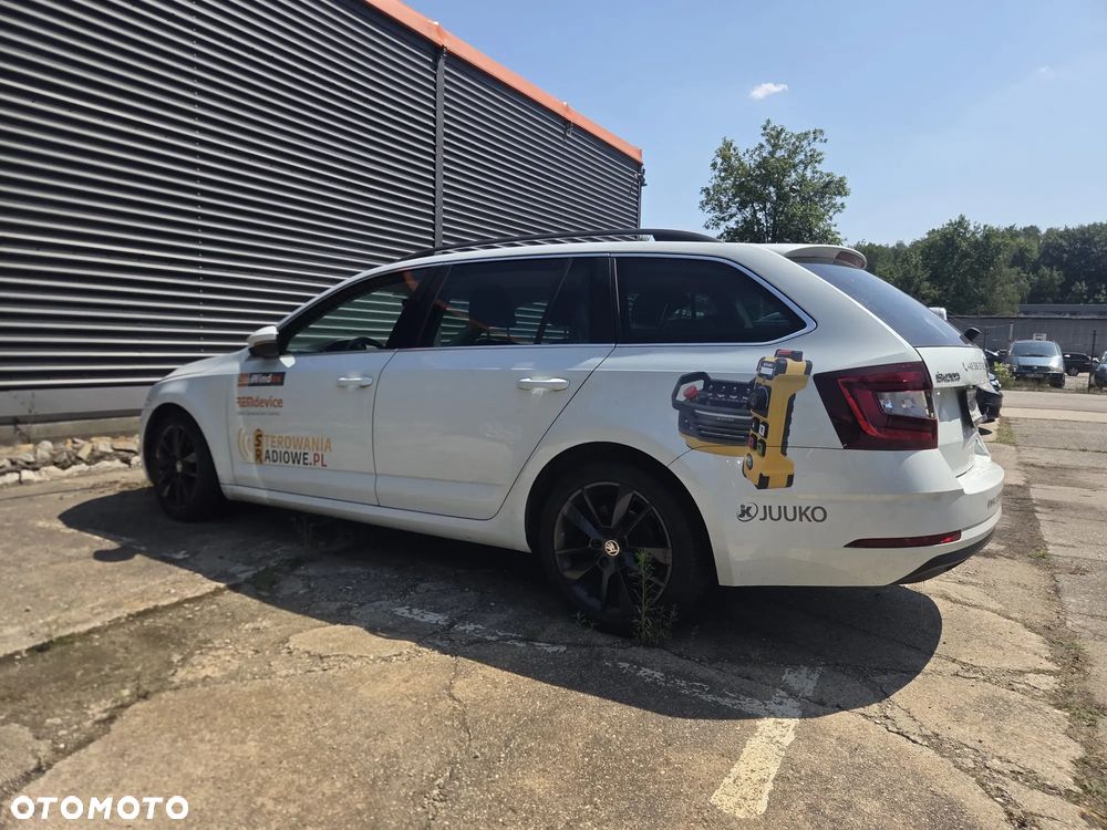 Skoda Octavia 2.0 TDI Style DSG - 12