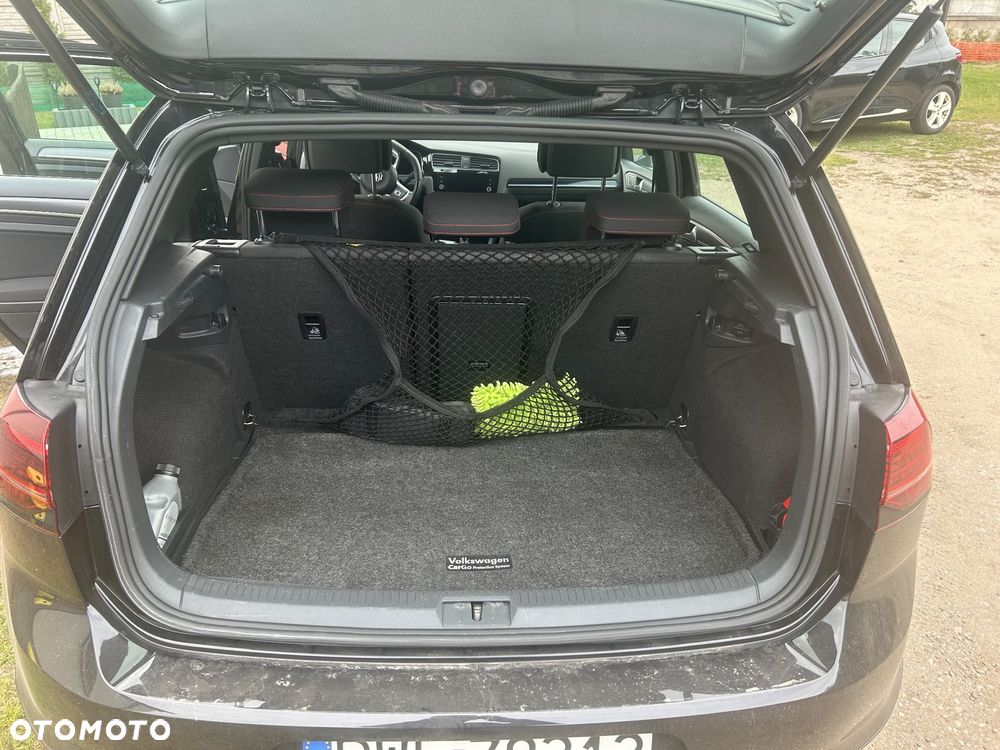 Volkswagen Golf - 20