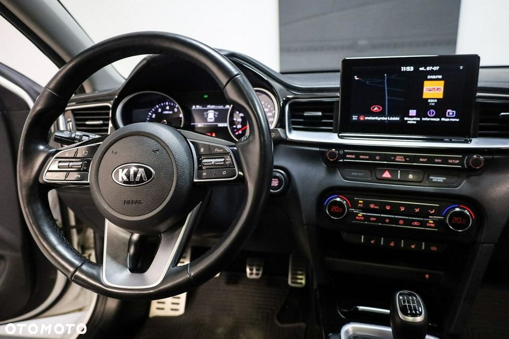 Kia Ceed 1.4 T-GDI L Business Line - 12