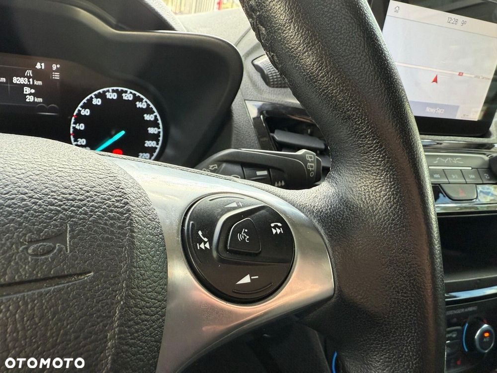 Ford Tourneo Connect Grand - 17