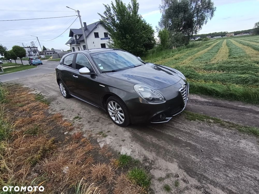 Alfa Romeo Giulietta 1.6 JTDM Veloce - 3
