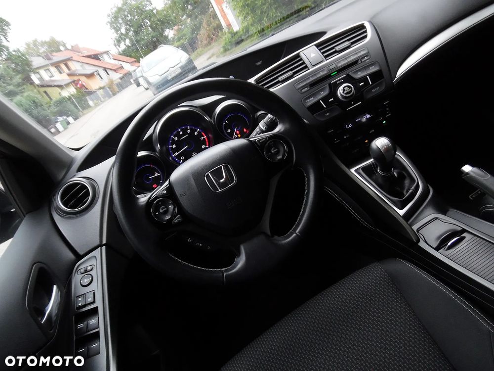 Honda Civic 1.4 i-VTEC Sport Black Edition - 31