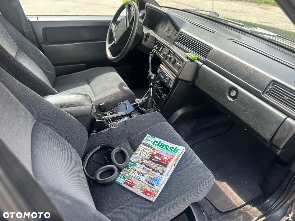 Volvo Seria 900 - 14