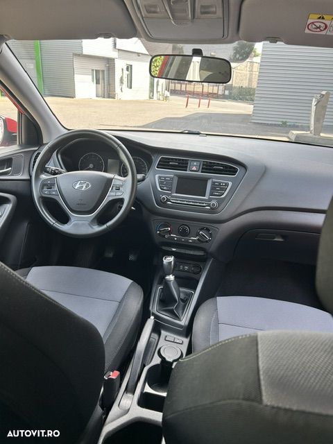 Hyundai i20 1.2 L 84CP 5DR Comfort - 4