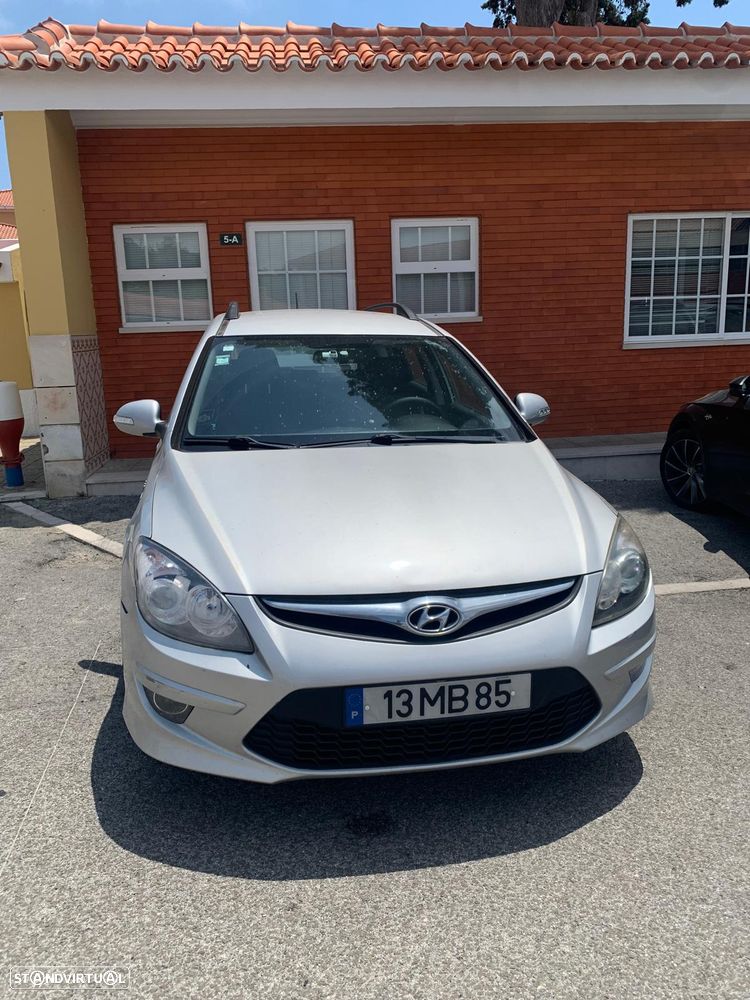 Hyundai i30 CW 1.4 CVVT Blue Comfort - 1