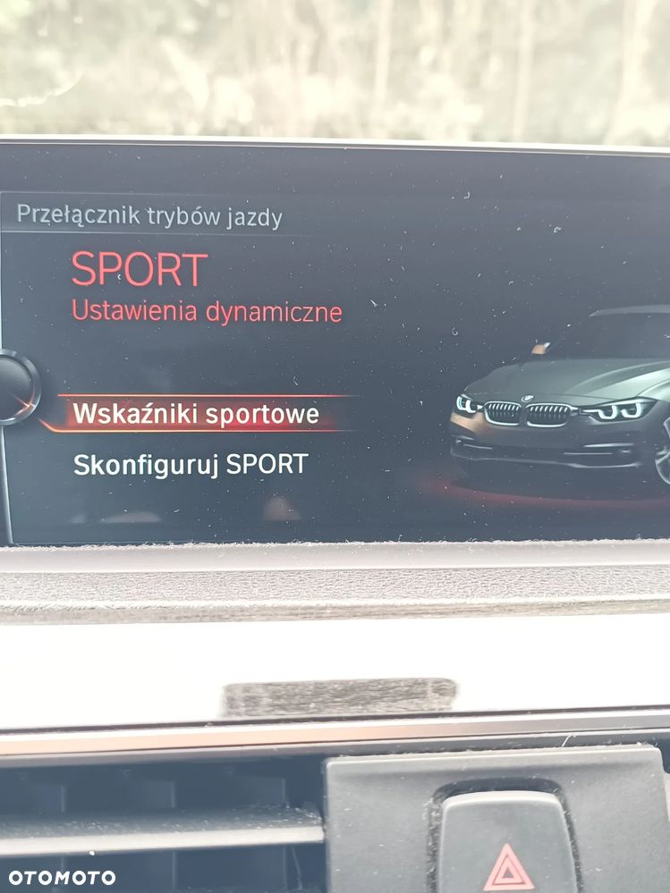 BMW Seria 3 330e iPerformance Luxury Line - 27