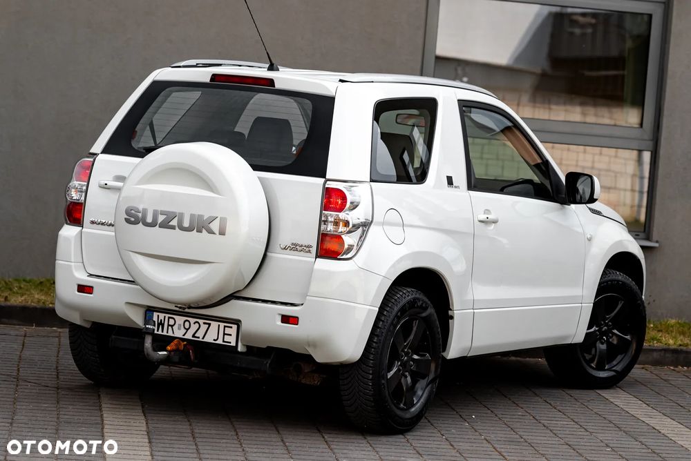 Suzuki Grand Vitara 1.6 Black&White - 34