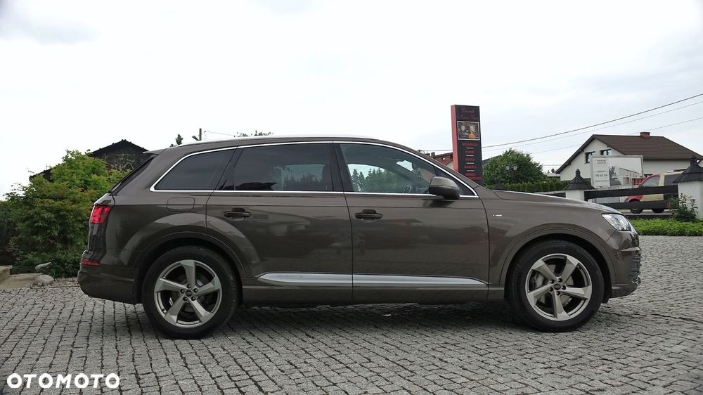 Audi Q7 - 15