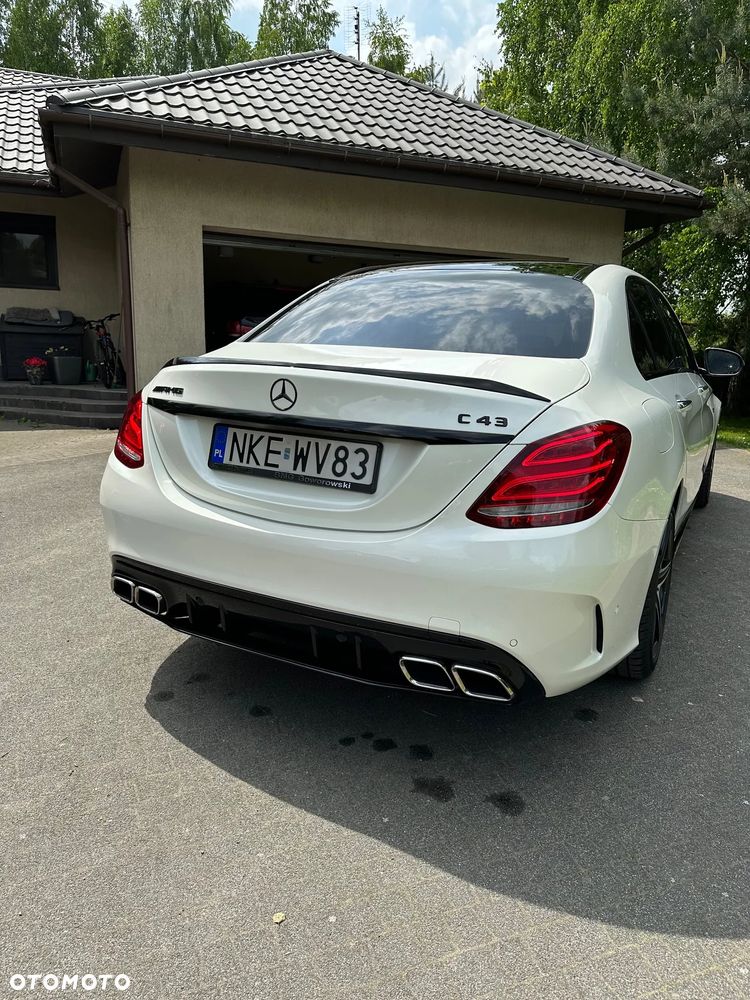 Mercedes-Benz Klasa C AMG 43 4-Matic - 3