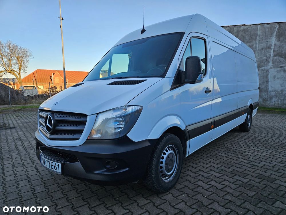 Mercedes-Benz Sprinter - 1