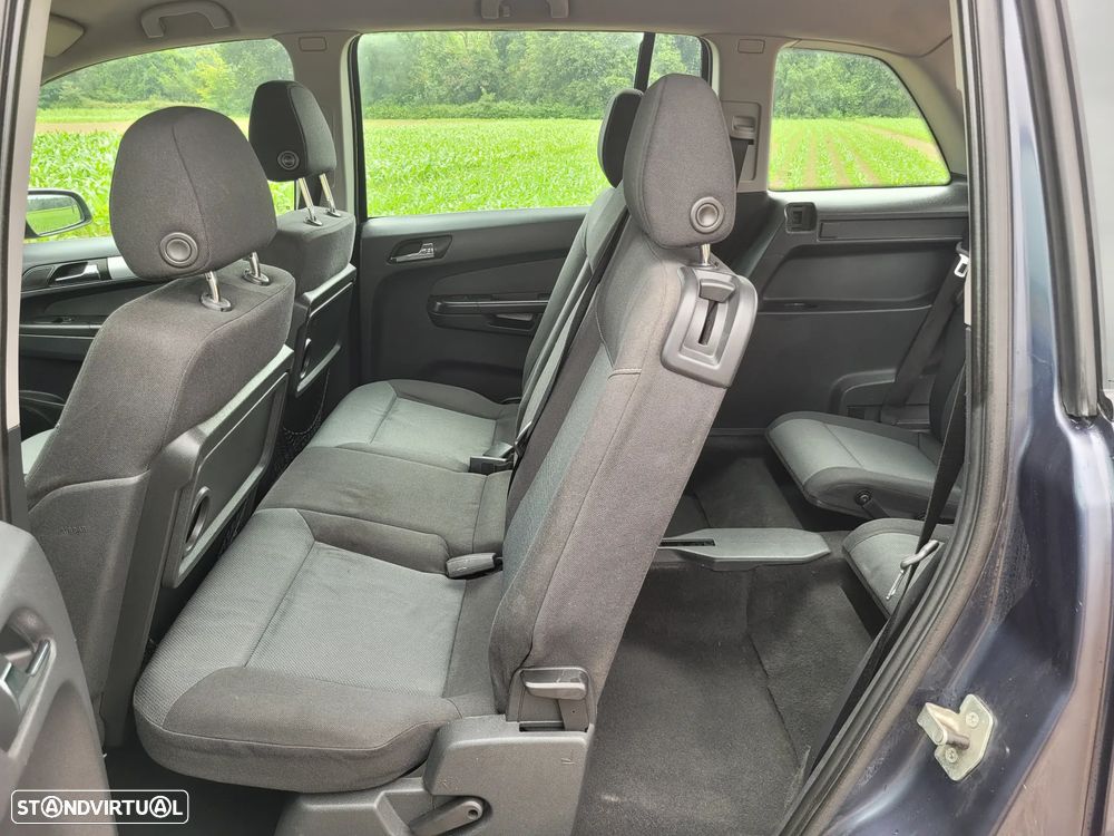 Opel Zafira 1.9 CDTi Cosmo - 9