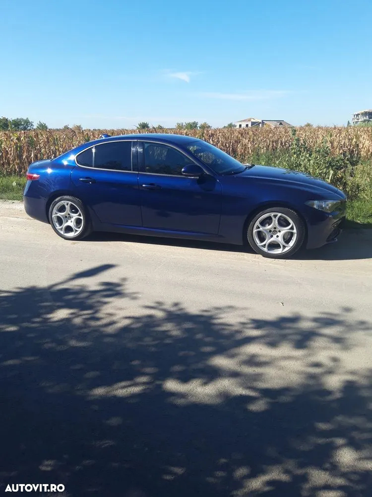 Alfa Romeo Giulia 2.2 JTDM Super - 5