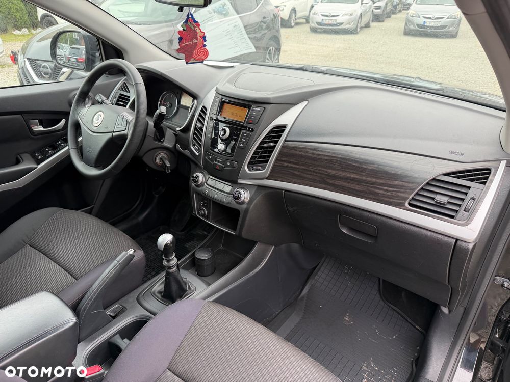 SsangYong/KGM Korando 2.0 e-XDi Quartz - 38