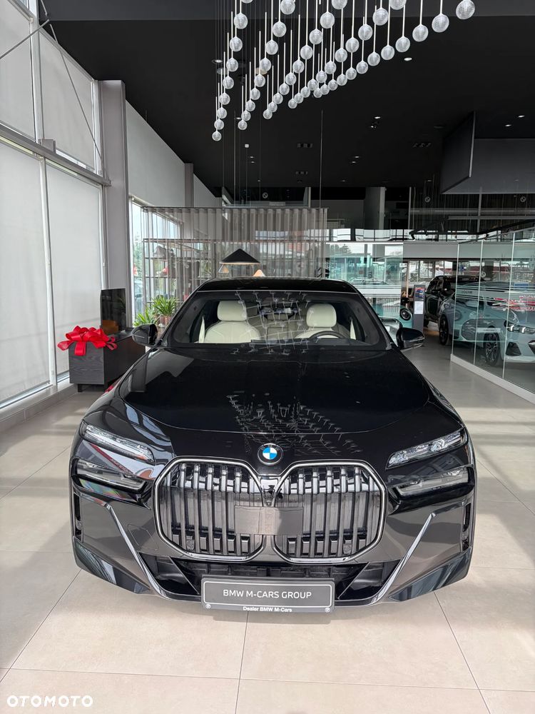 BMW Seria 7 740d xDrive mHEV sport - 3
