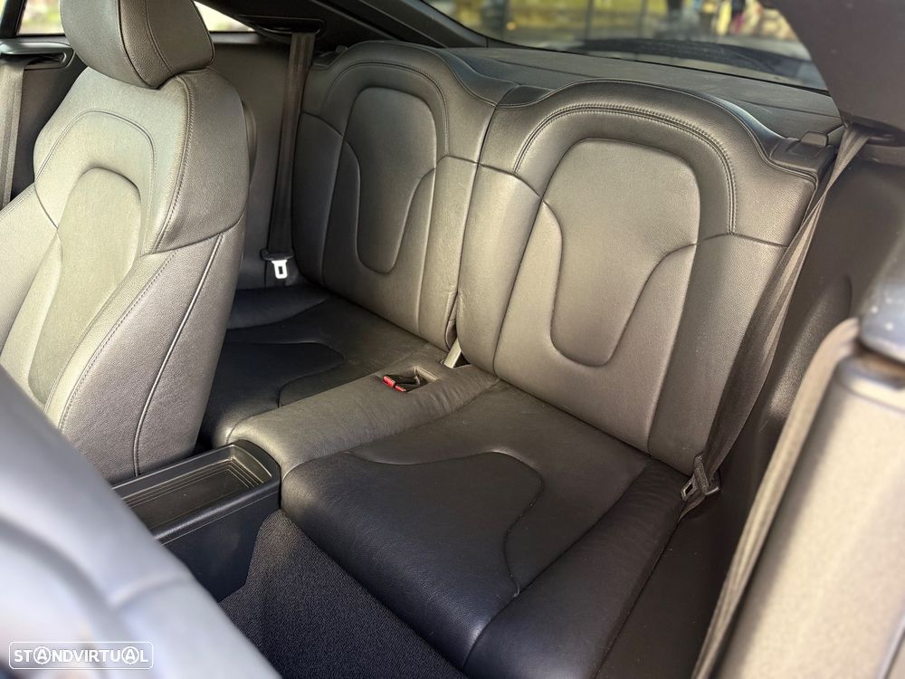 Audi TT Coupé 2.0 TFSI S-line - 25