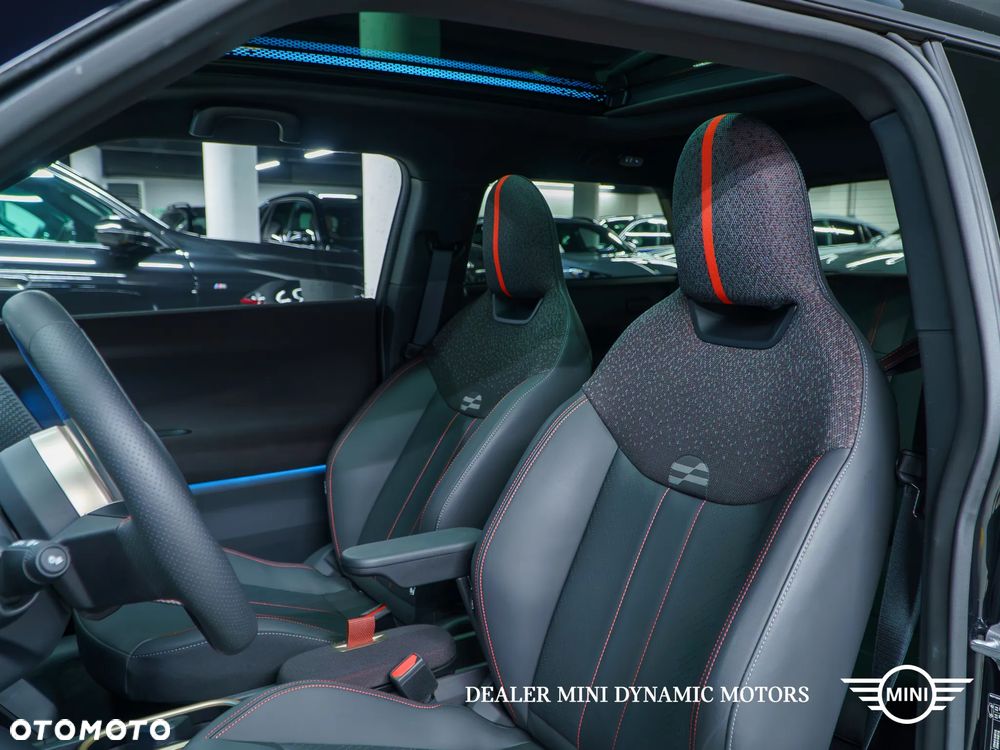 MINI Cooper SE John Works Trim - 12