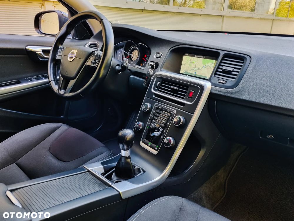 Volvo V60 - 10