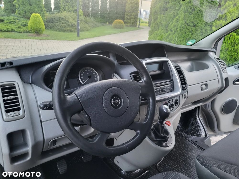 Opel Vivaro - 14