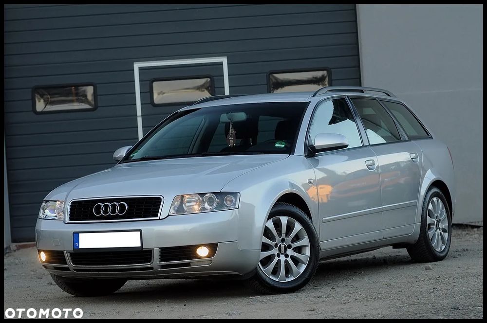 Audi A4 Avant - 10