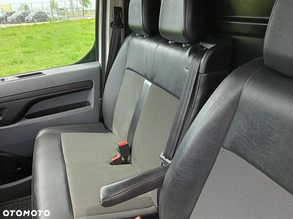 Opel Vivaro - 18
