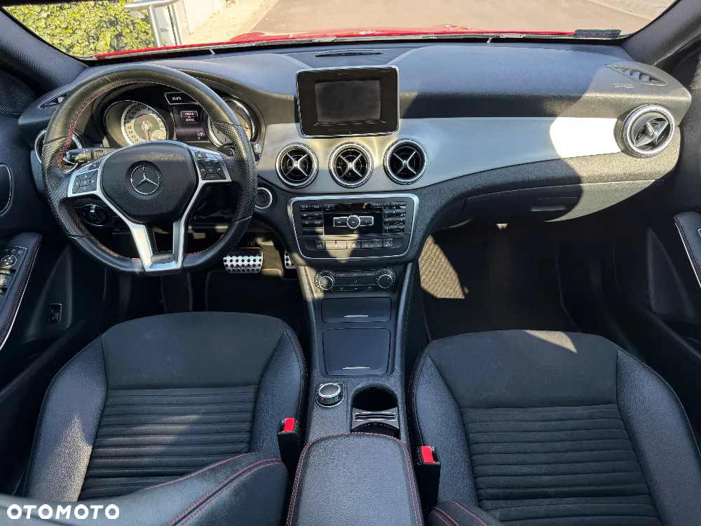 Mercedes-Benz GLA 250 4-Matic - 10
