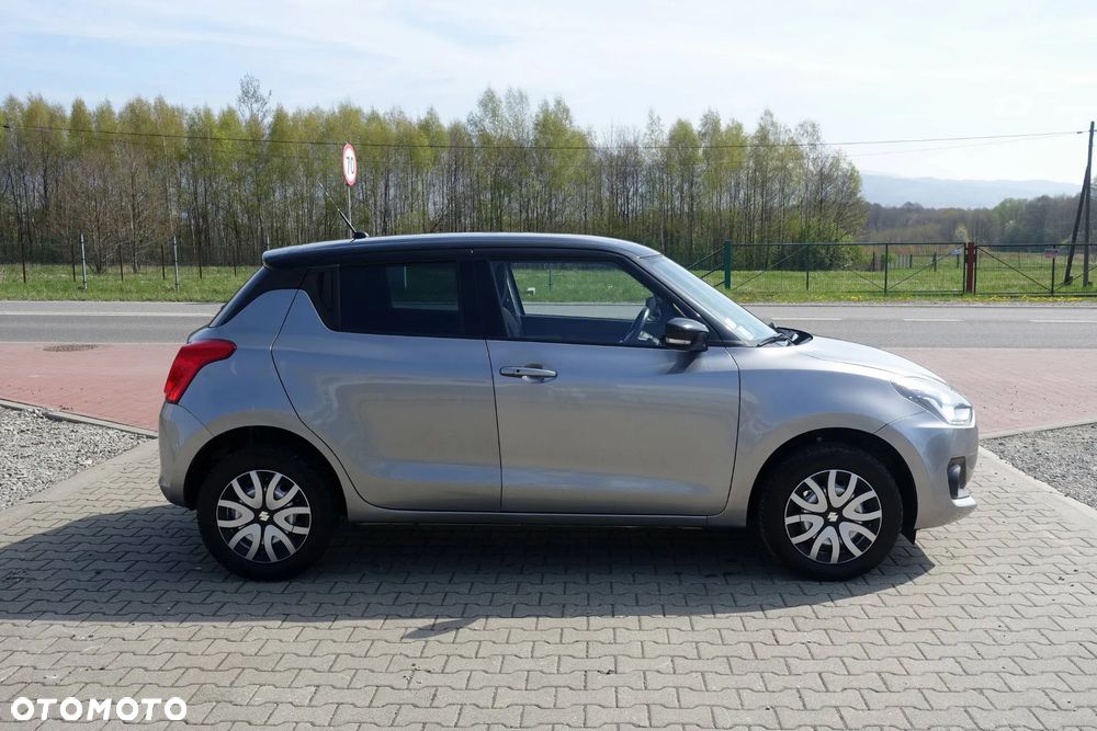 Suzuki Swift 1.2 Dualjet Hybrid Allgrip Comfort - 4
