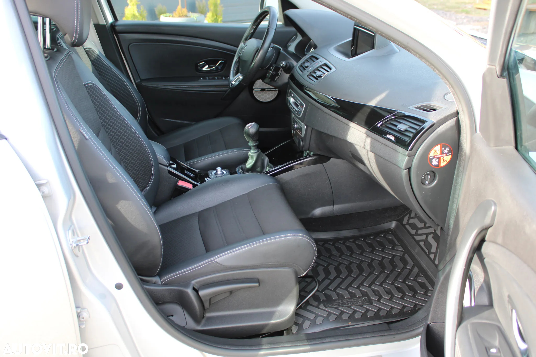 Renault Megane ENERGY dCi 130 Start & Stop Bose Edition - 11