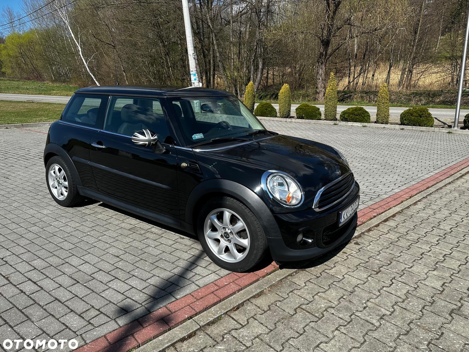MINI ONE D - 4