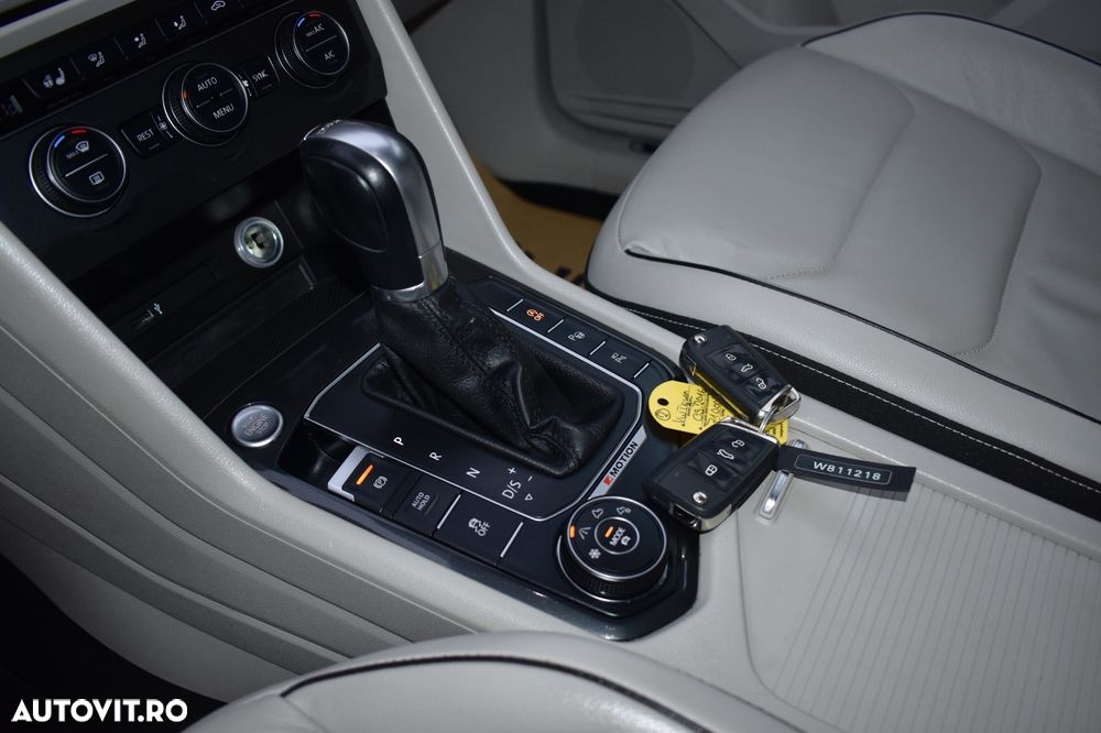 Volkswagen Tiguan - 25