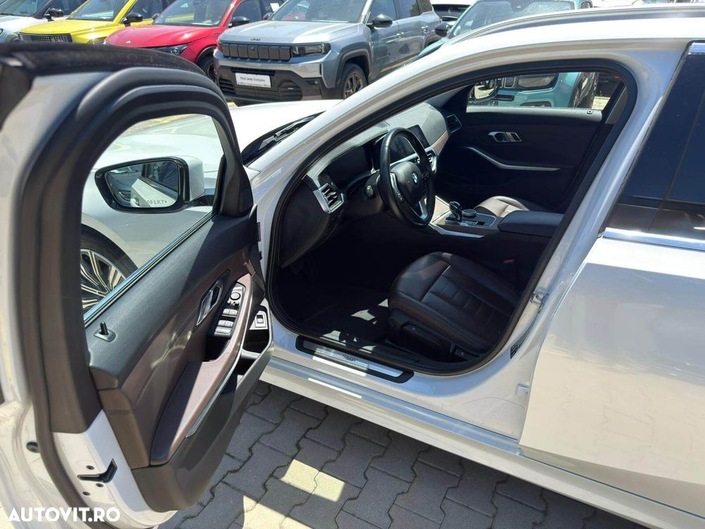 BMW 3 Series 2021 — imagine 13