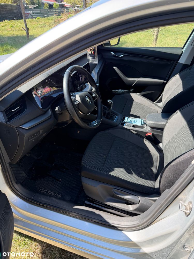 Skoda Octavia 2.0 TDI Style - 18