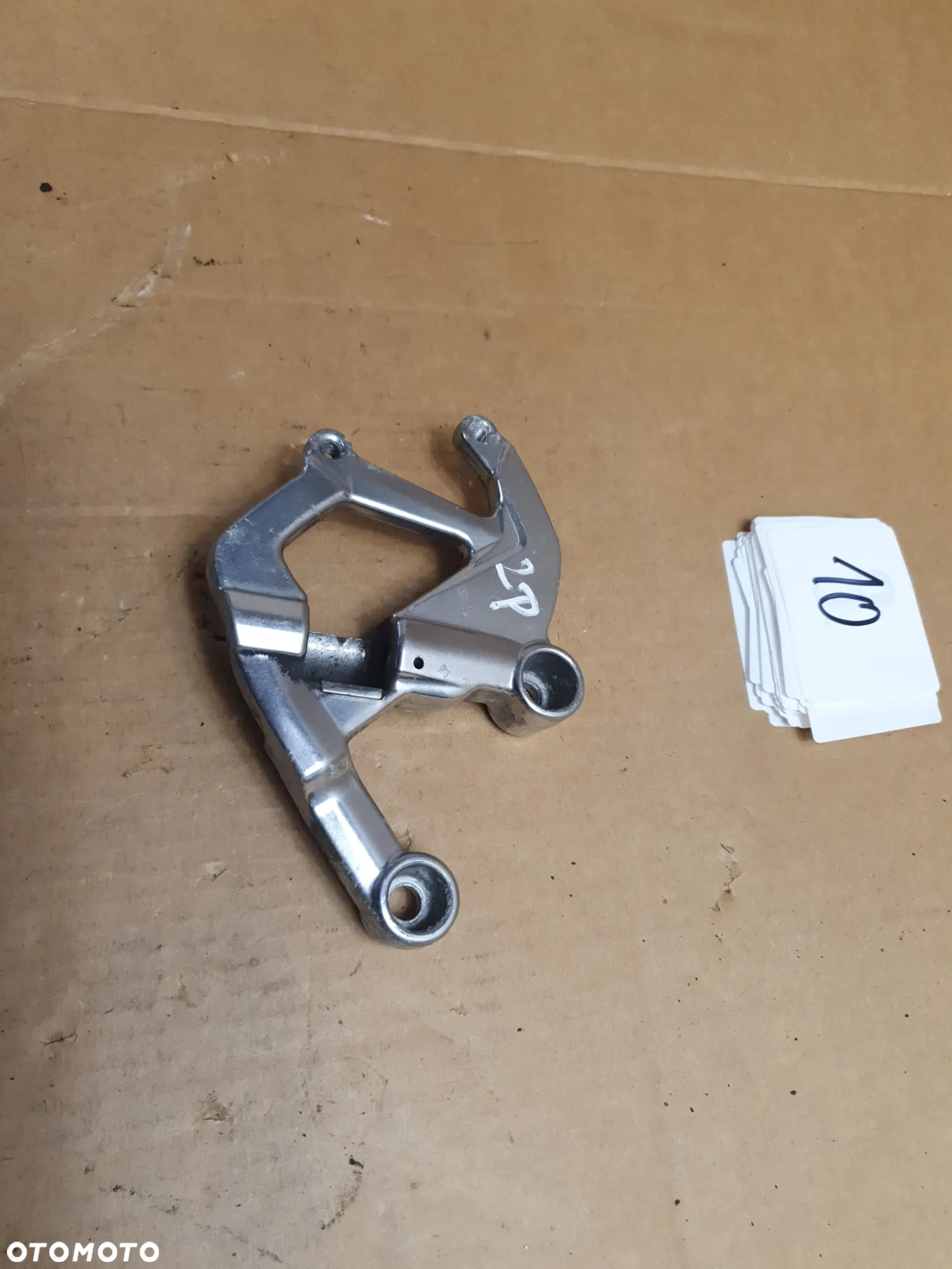 Triumph Sprint ST 1050 (2005-2010) Set prawy podnóżek mocowanie - 3