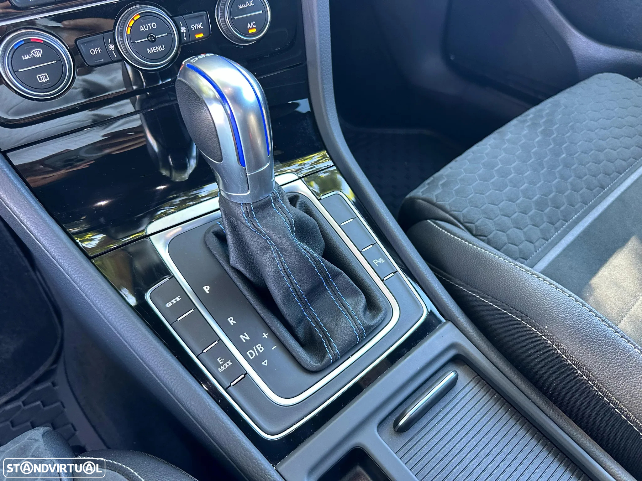 VW Golf 1.4 GTE Plug-in - 26