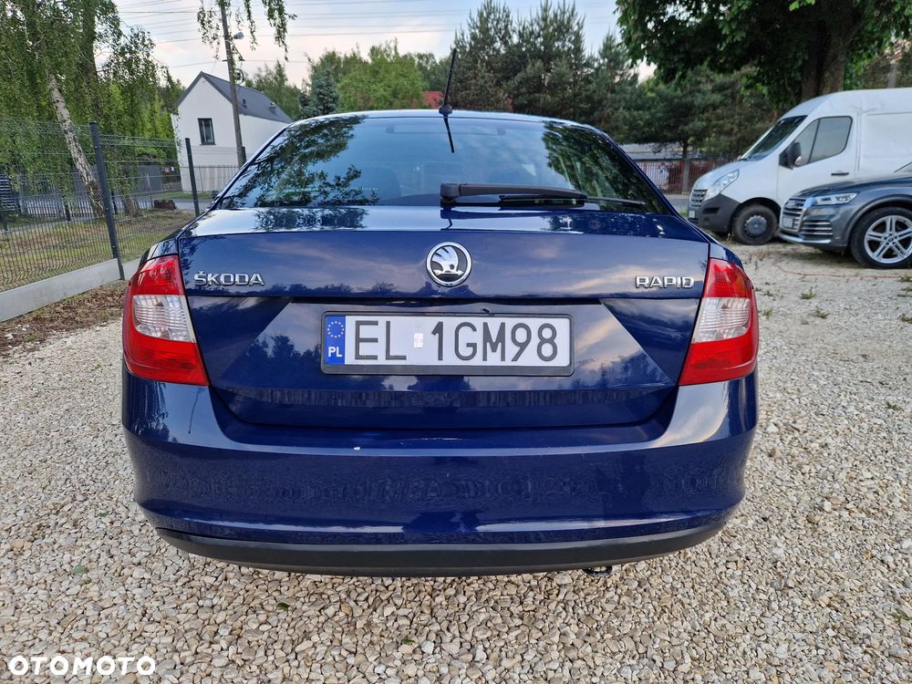 Skoda RAPID 1.2 TSI Ambition - 13