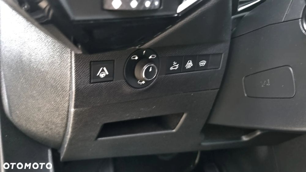 DS Automobiles DS 7 Crossback 2.0 BlueHDi Performance Line + - 20