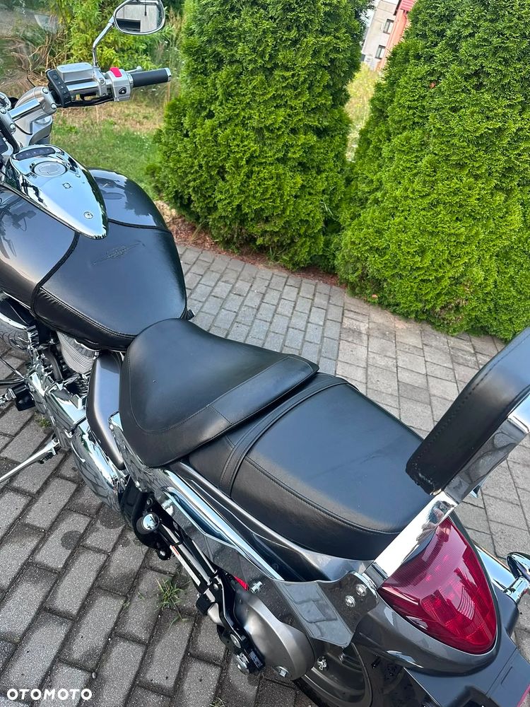 Suzuki Boulevard - 17
