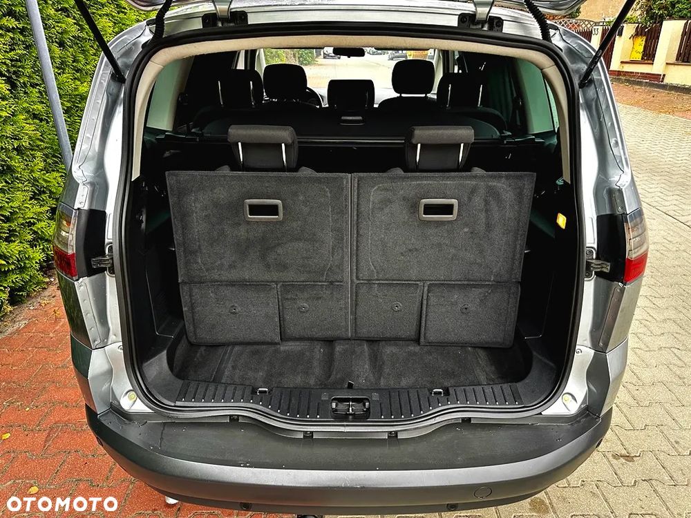 Ford S-Max 2.0 Titanium - 26