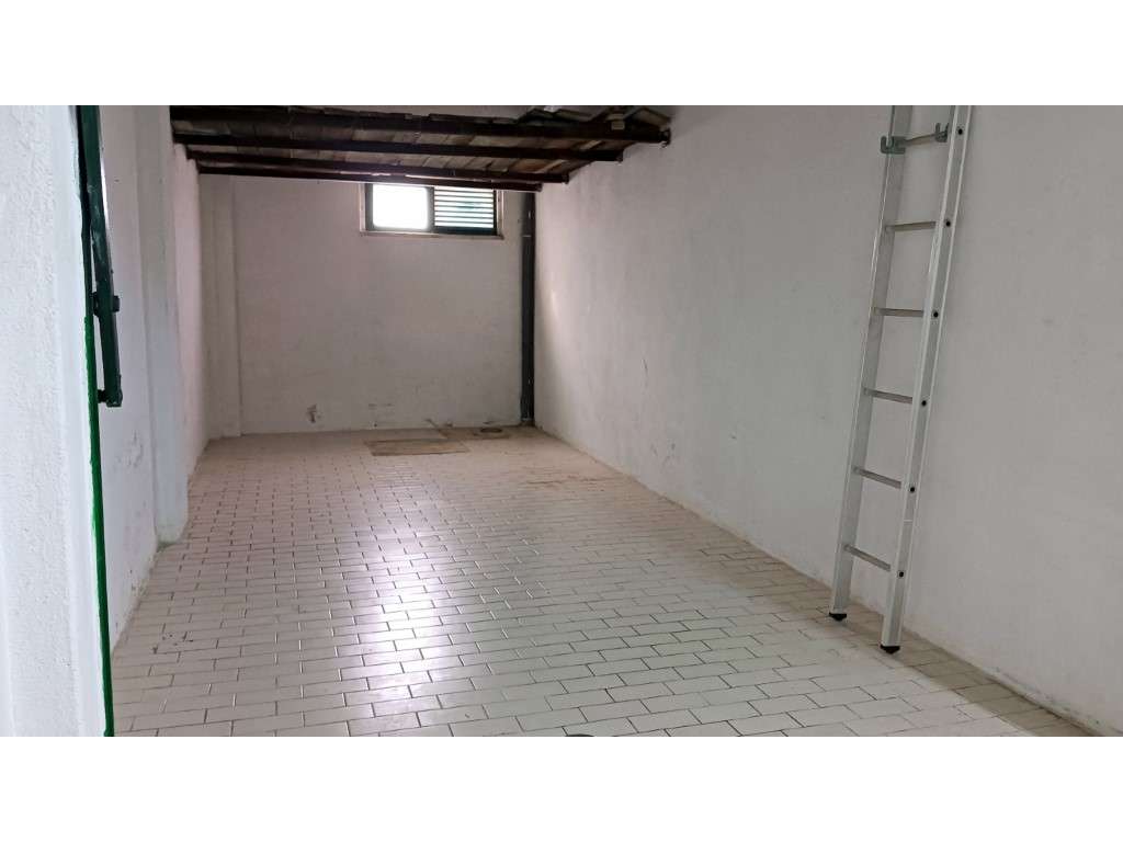 Garagem Fechada em Alverca do Ribatejo - Grande imagem: 4/8