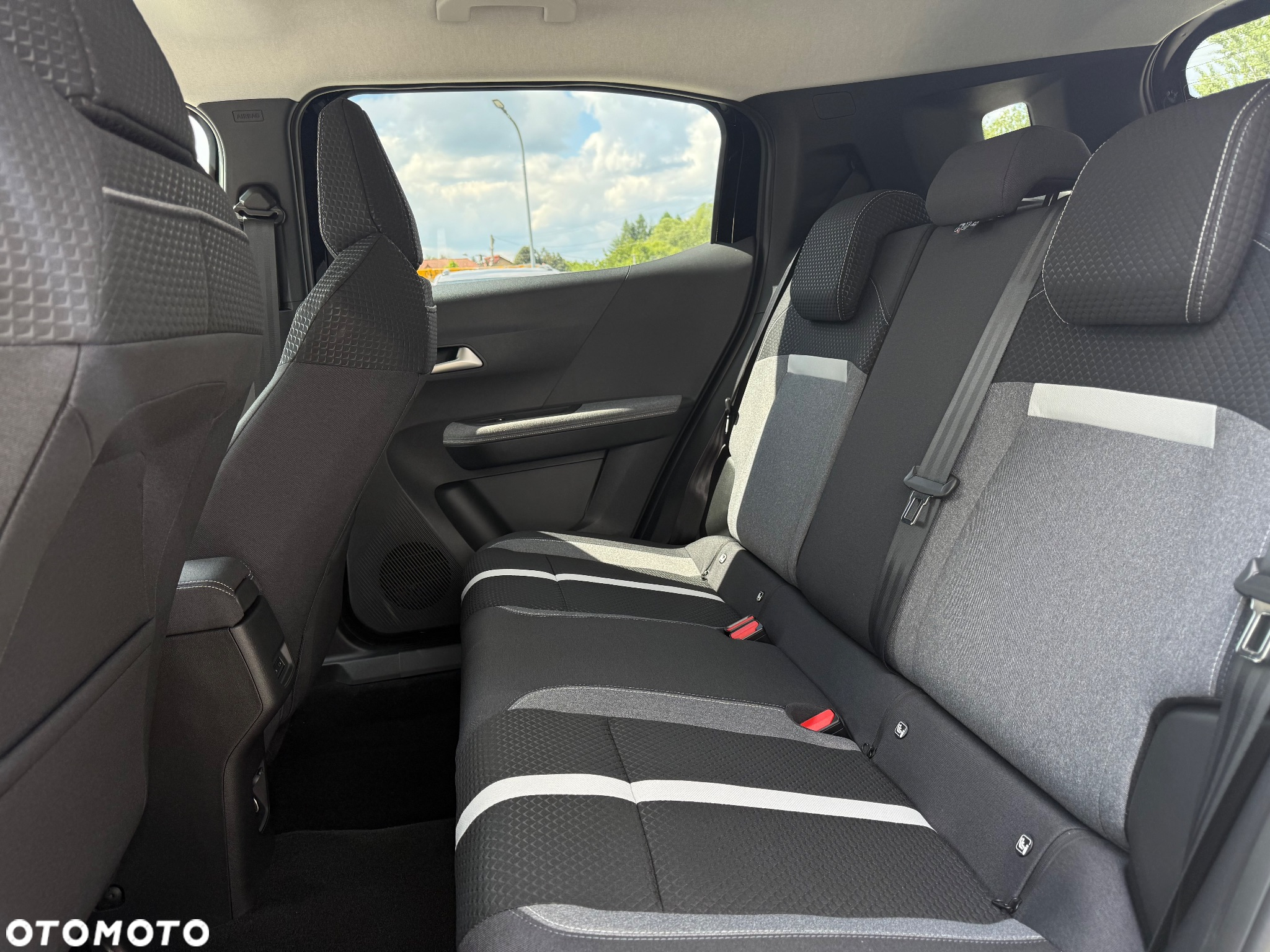 Opel Frontera 1.2 T mHEV GS eDTC6 - 9