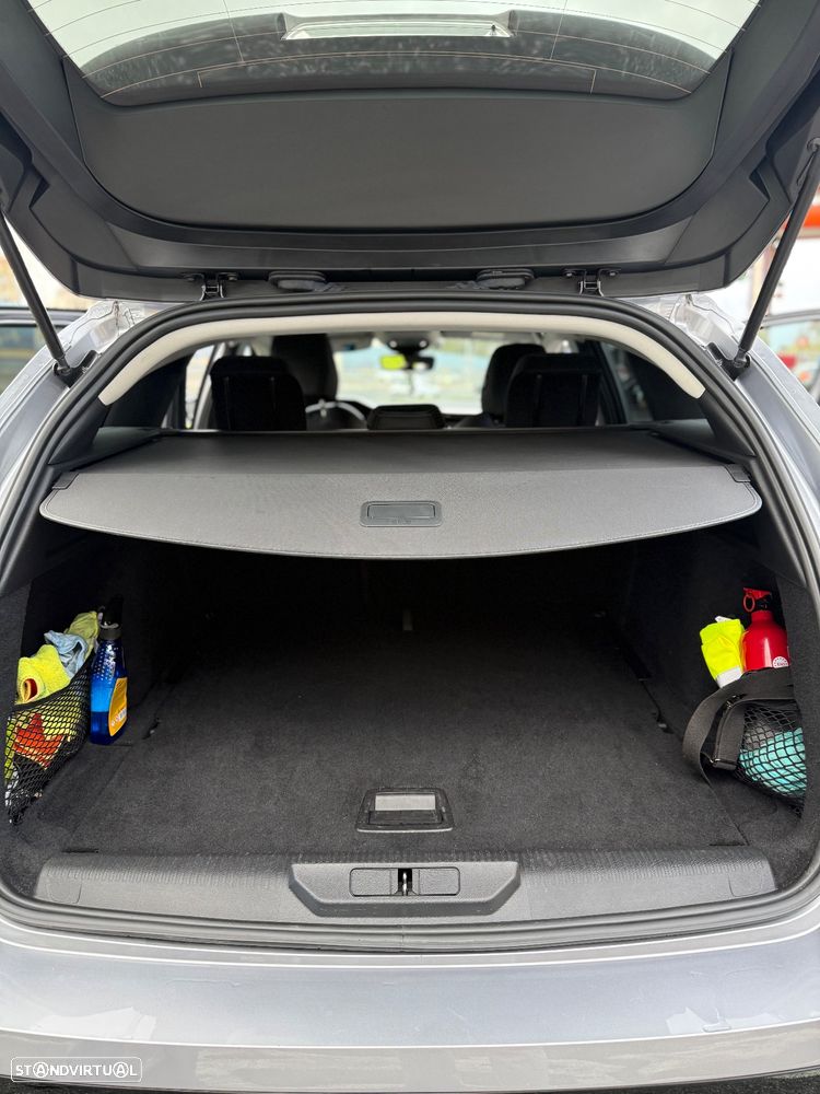 Peugeot 308 SW 1.6 Hybrid Allure e-EAT8 - 11